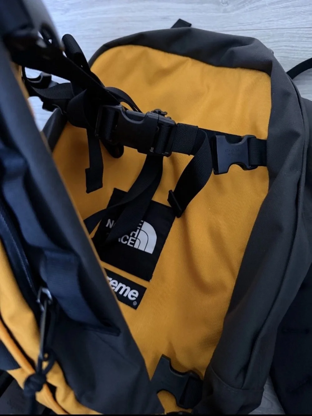 The North Face x Supreme Men’s Backpack - Yellow/Gray